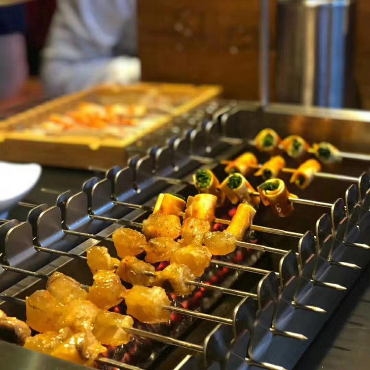 為什么現在全自動翻轉烤串機設備這么火爆?