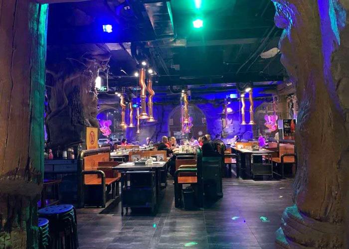 燒烤店使用的全自動商用無煙燒烤桌的原理